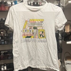 “I Need To Read” white t shirt - Size S
